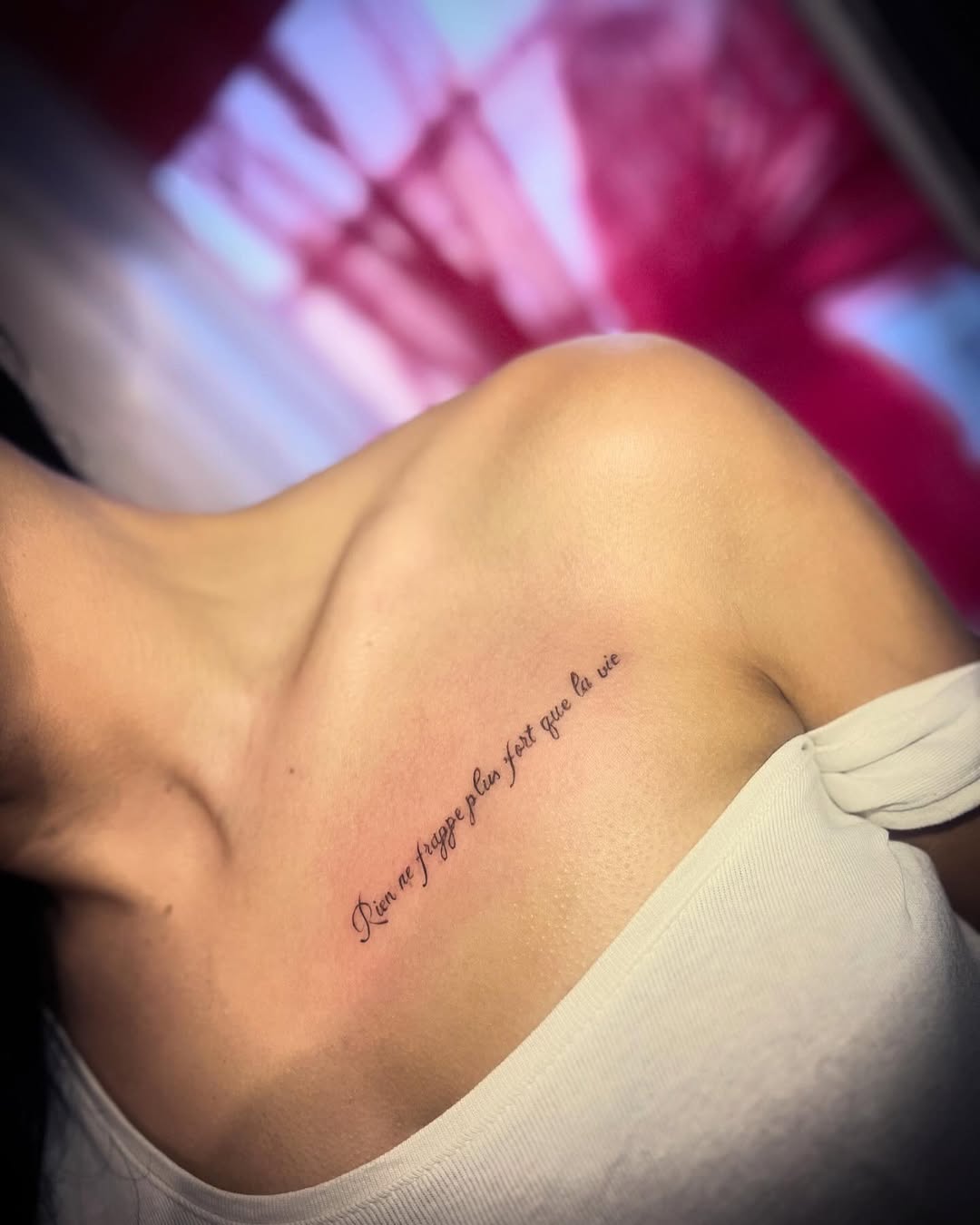 Tatouage floral delicat